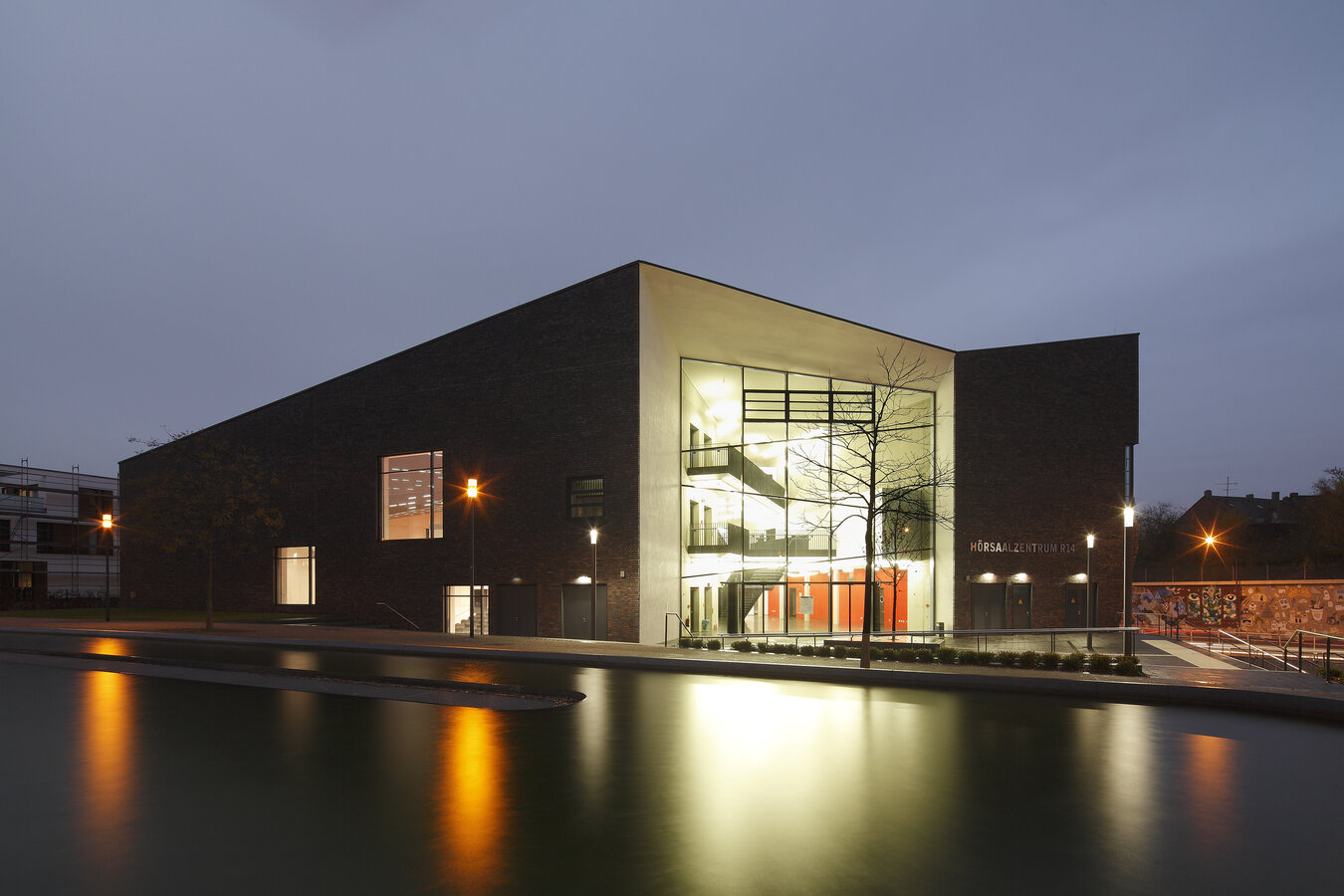 UDE Neubau Hörsaalzentrum | Ansicht Promenade