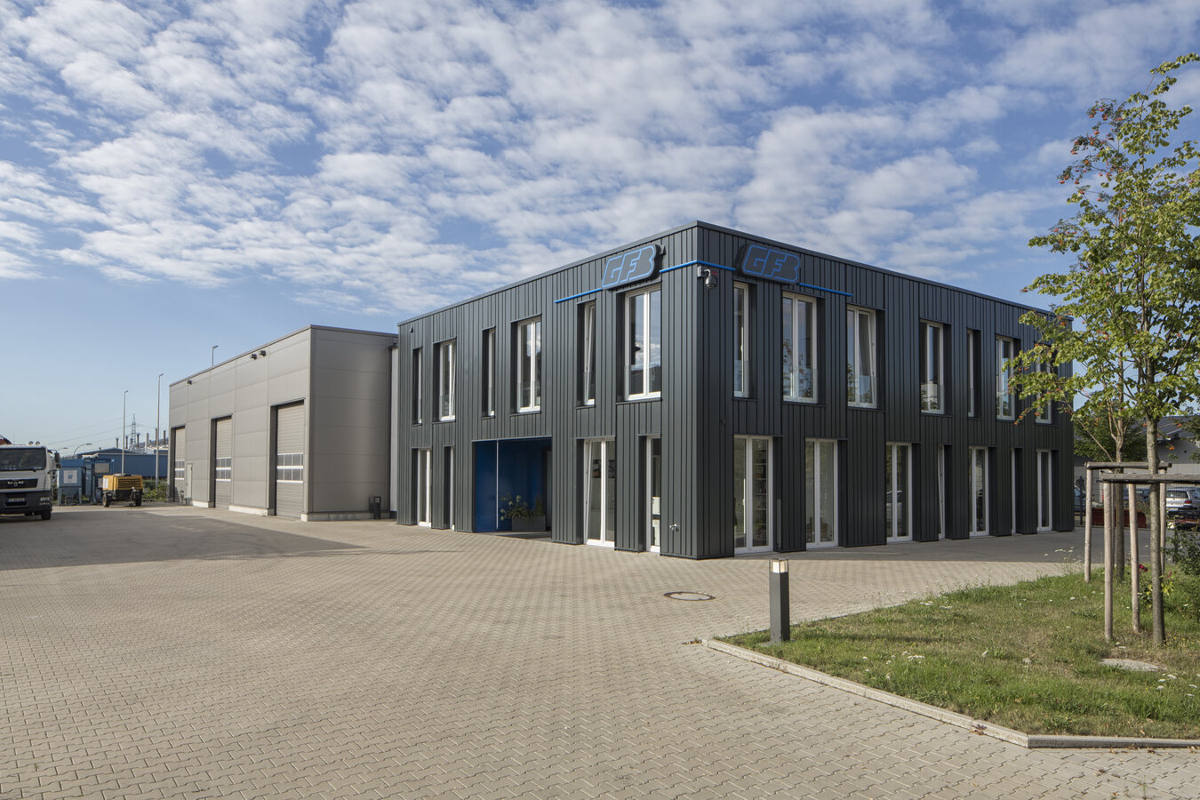 Essen | Neubau Betriebsgebäude mit Verwaltung | Außenansicht