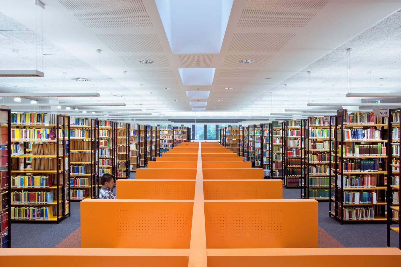 UDE, Campus Essen | Fachbibliothek MNT | Leseplätze Einzelarbeit